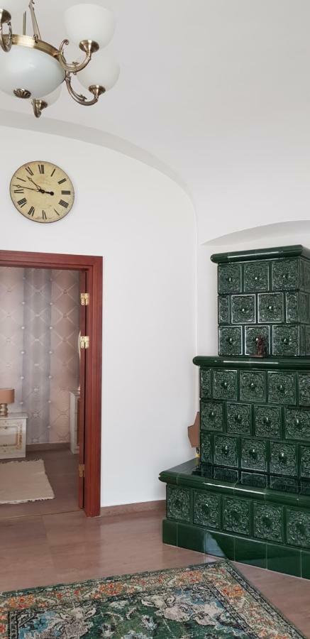 My-Lord Luxapartman Eger Esterno foto